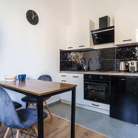 Boogie Jaracza 36 Łódź